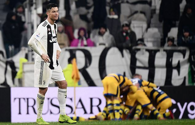  帕尔马青春防线经受考验，顽强逼平领头羊球队