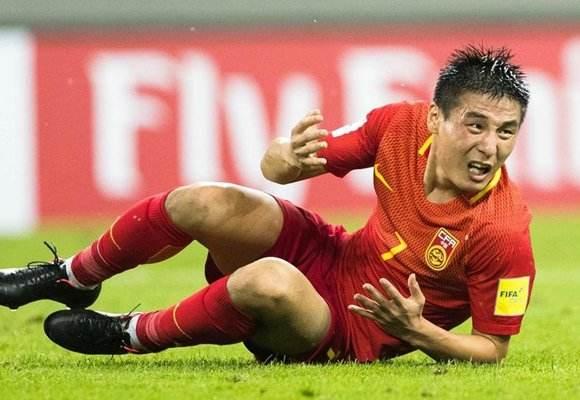  狼队边锋突破如麻，球队大胜莱斯特城展实力