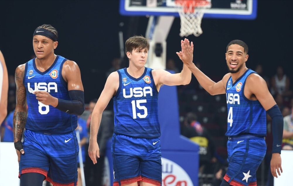  哈利伯顿妙传串联全队，步行者客场爆冷击败雄鹿止连败